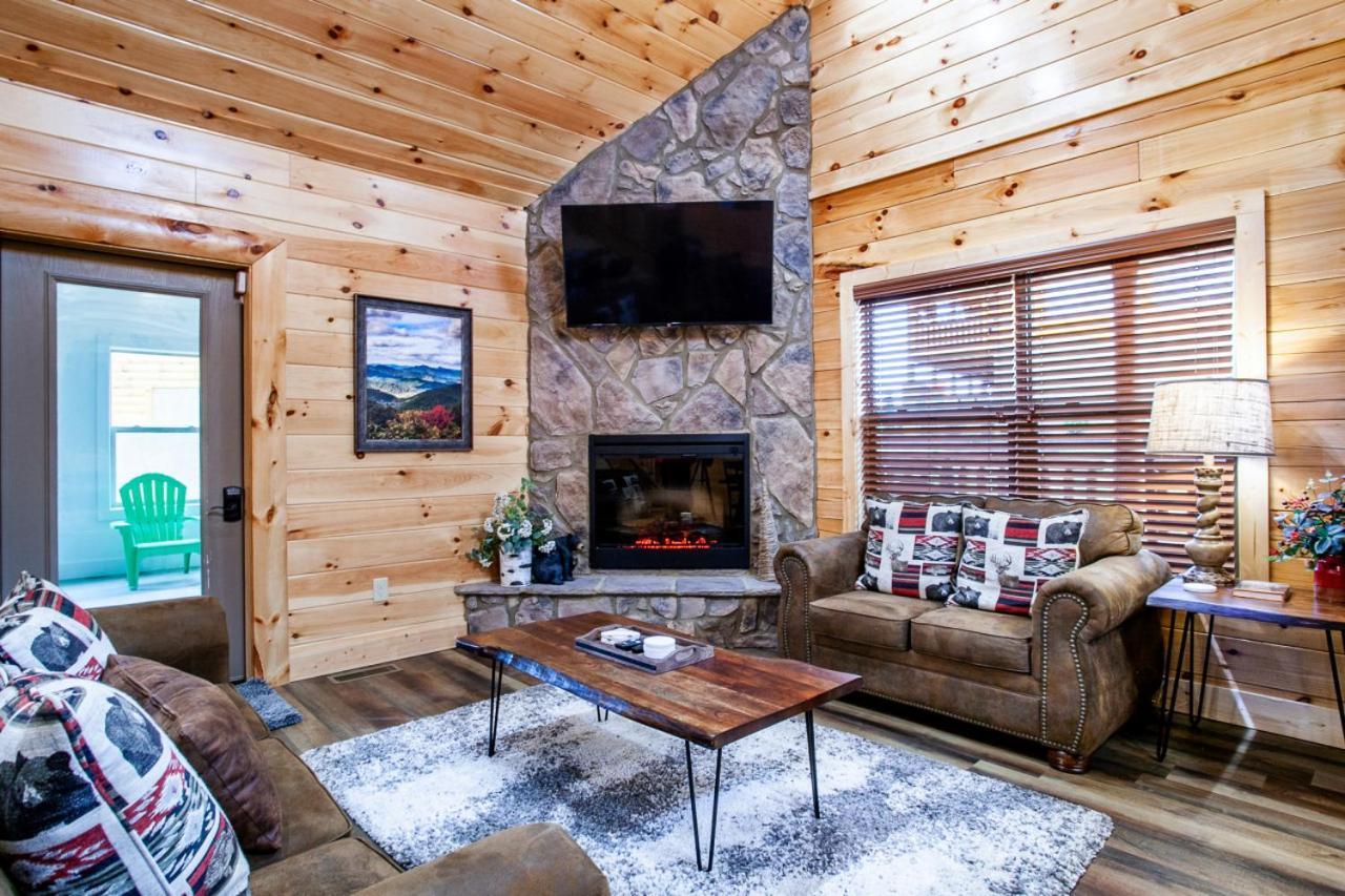 Swimming Bears Lodge 1 With Indoor Pool And Hot Tub Pigeon Forge Zewnętrze zdjęcie