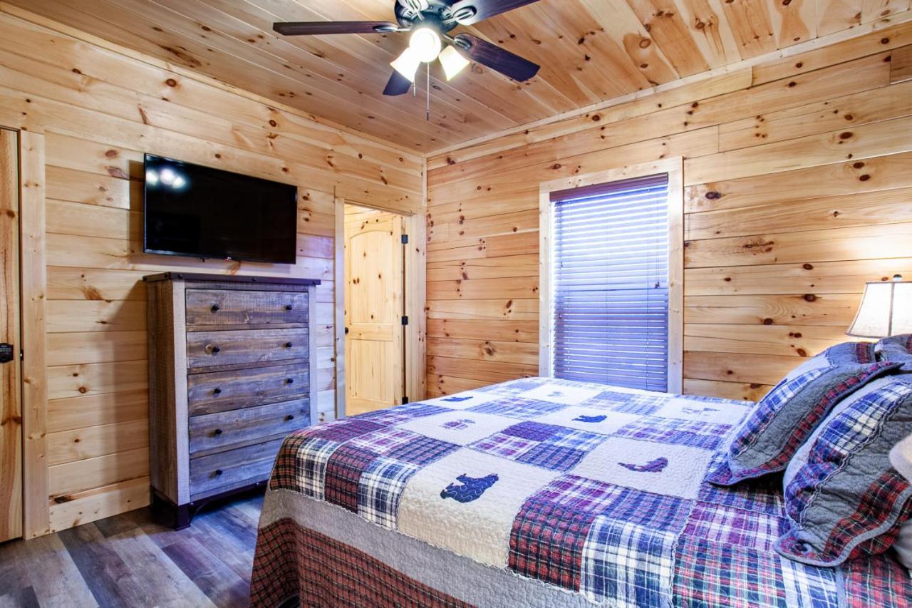 Swimming Bears Lodge 1 With Indoor Pool And Hot Tub Pigeon Forge Zewnętrze zdjęcie